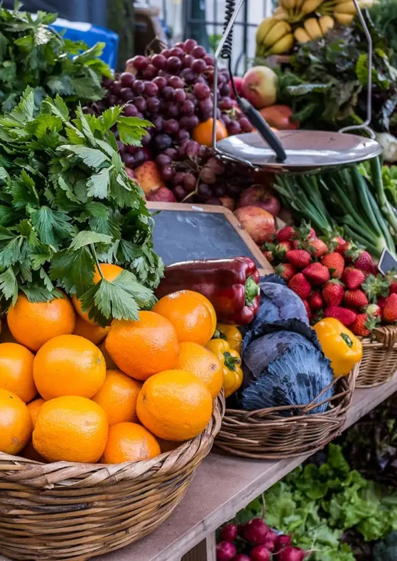 We grow fresh, organic produce using clean methods that protect nature, healthy food.